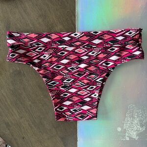 Pink & Black Geometric Bikini Bottoms size Large